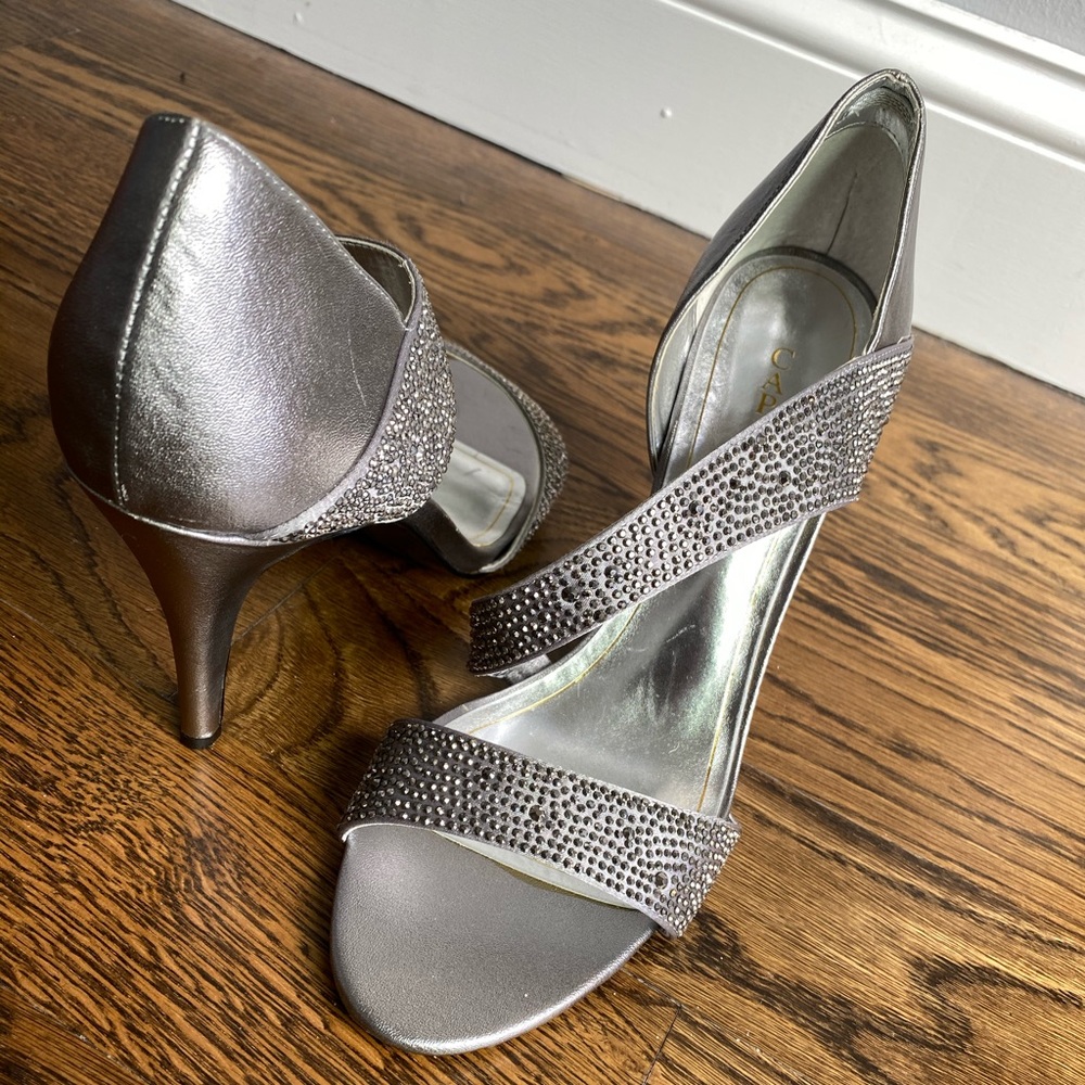 🤍 SILVER RHINESTONE HEELS🤍